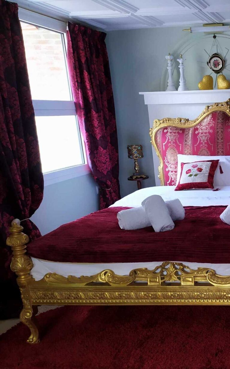 481177883 1267772677644527 1829587592605383939 n transformed 1 Parathiro